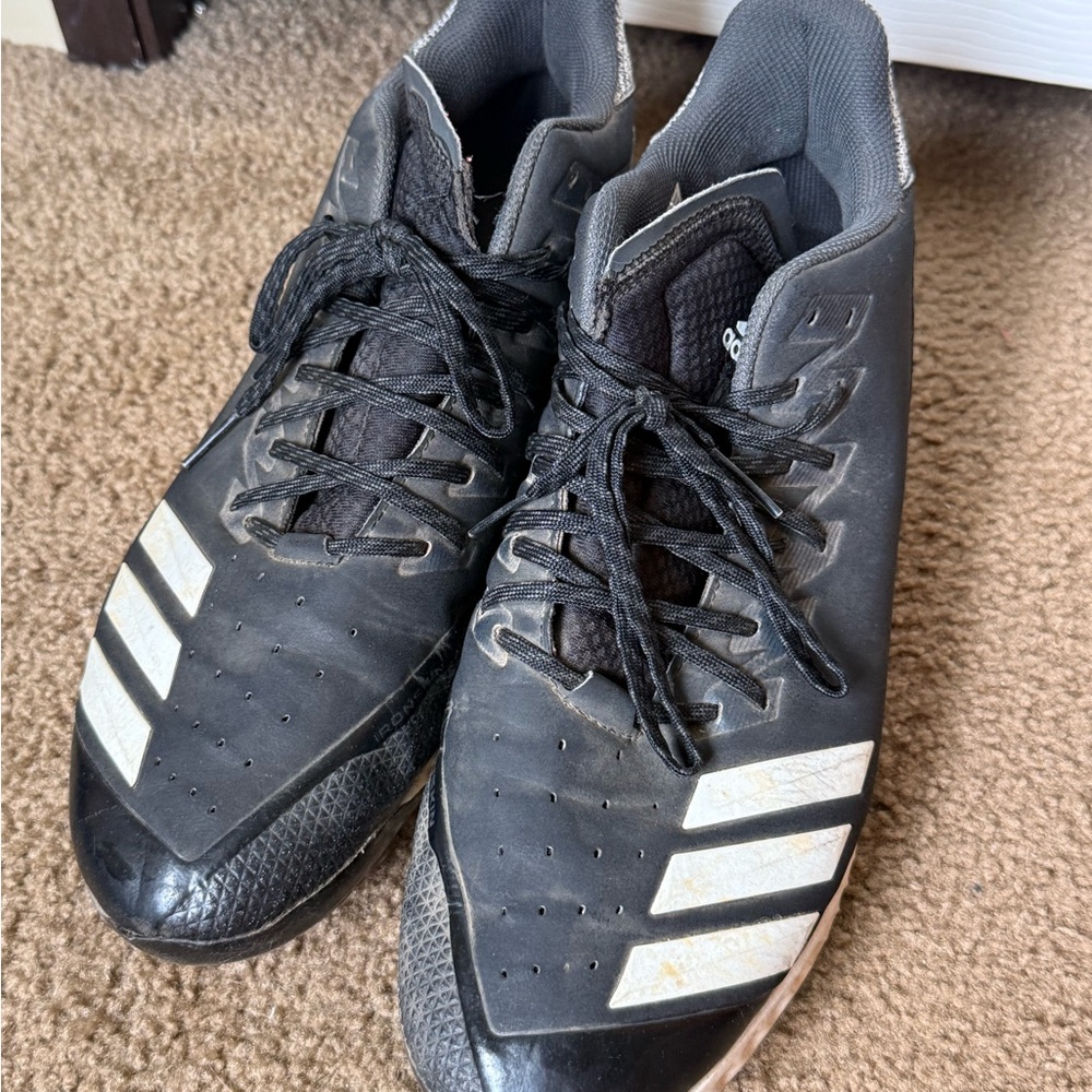 Adidas Men's Black and White baseball Athletic Shoes